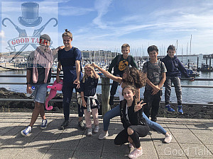photo_5467646303463477961_y